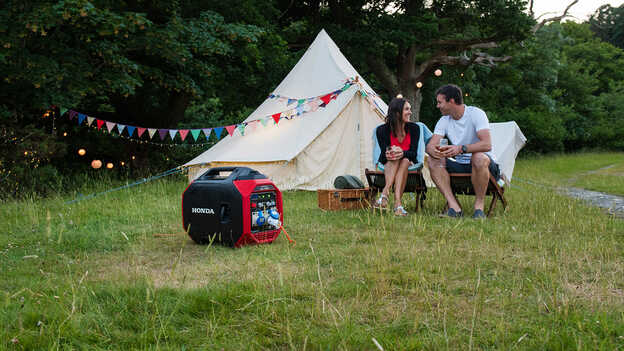 Draagbare generator, buiten (strand)